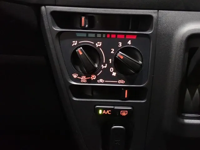 ダイハツ　ハイゼットカーゴ