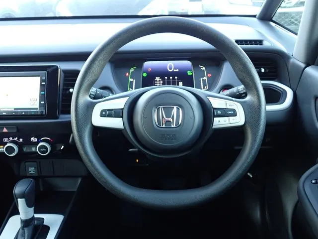 フィット e:HEV(ホンダ)の車両写真