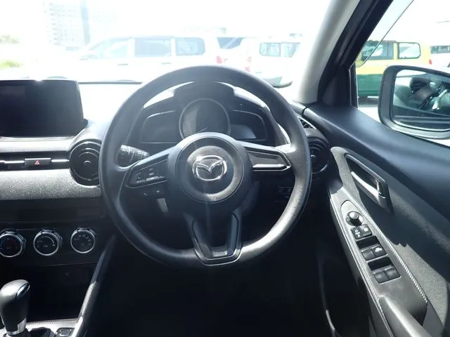 マツダ　ＭＡＺＤＡ２
