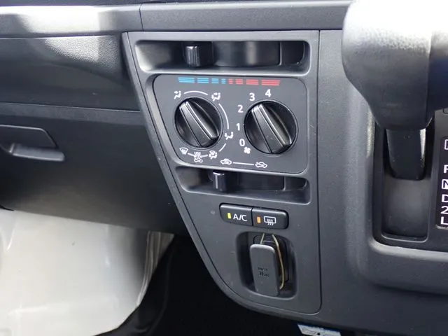 ダイハツ　ハイゼットカーゴ