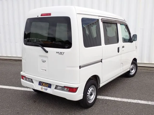 ダイハツ　ハイゼットカーゴ