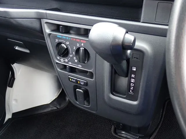 ダイハツ　ハイゼットカーゴ