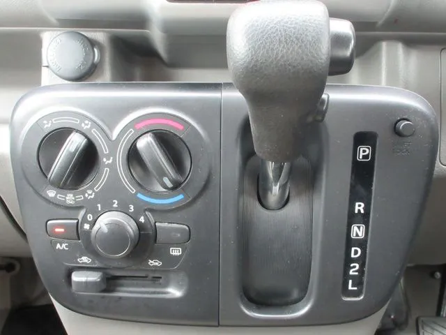ミニキャブバン(ミツビシ)の車両写真