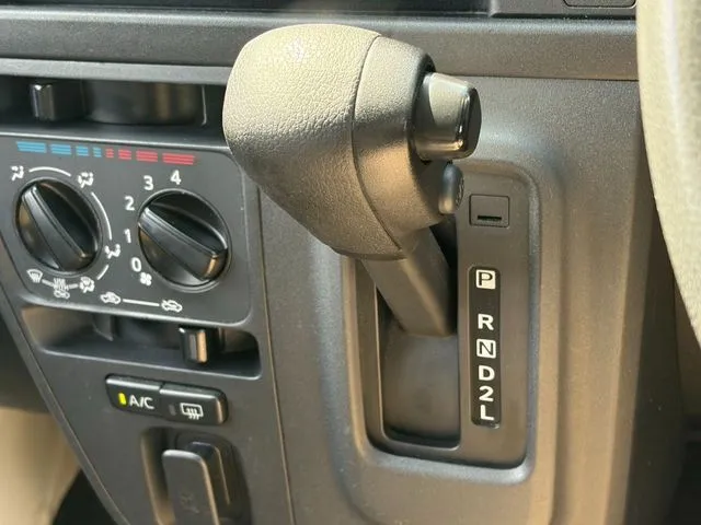 ダイハツ　ハイゼットカーゴ