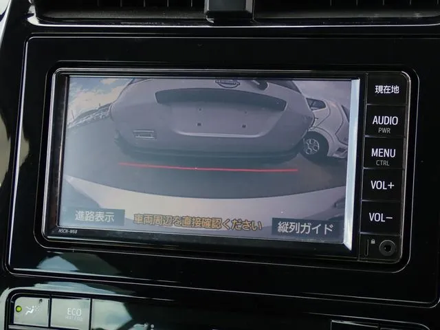プリウス(トヨタ)の車両写真