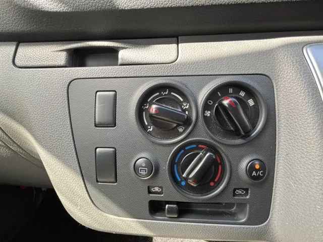 ニッサン　ＮＶ３５０キャラバン　１．２５ｔ