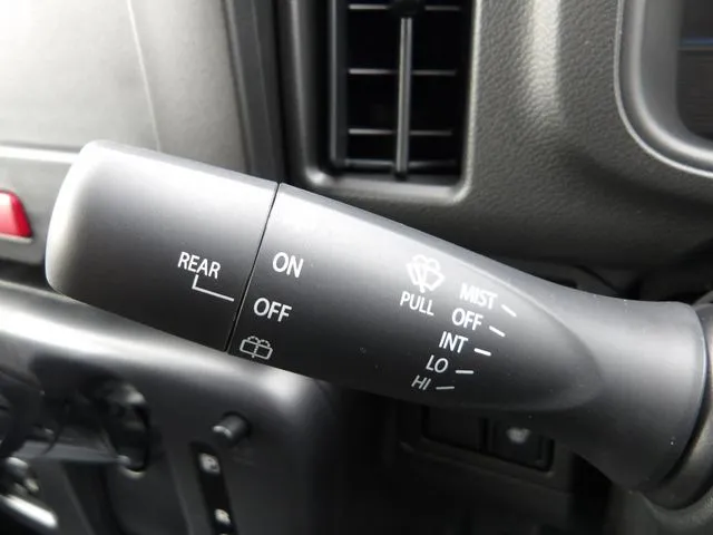 クリッパーバン（ニッサン）の車両写真
