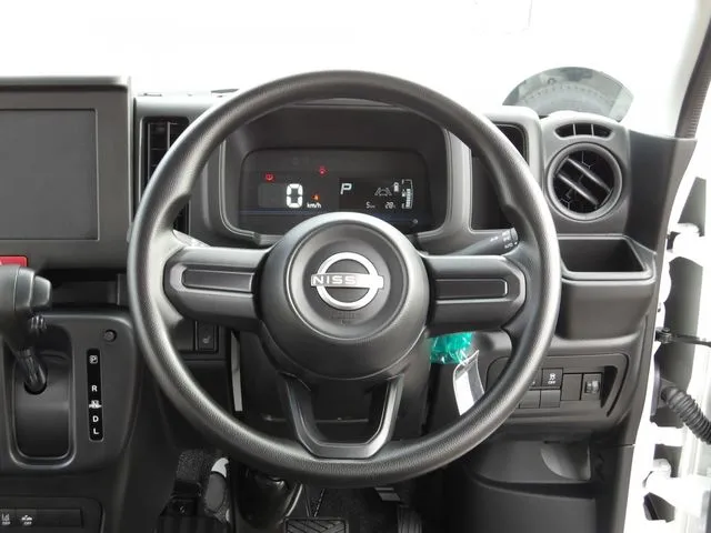 クリッパーバン(ニッサン)の車両写真
