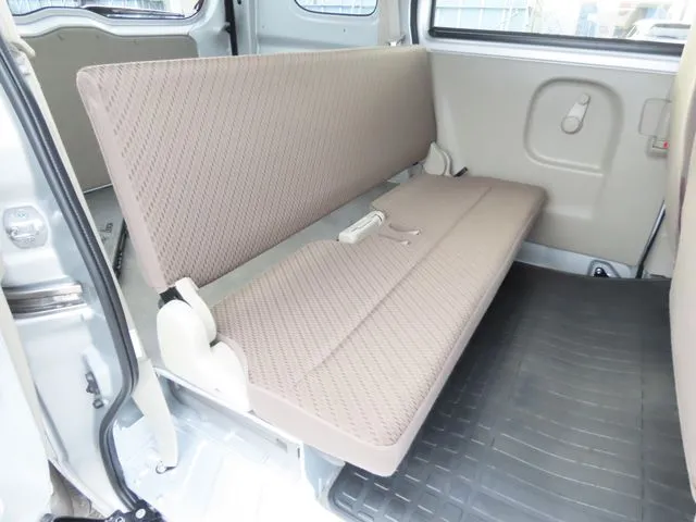 ミニキャブバン(ミツビシ)の車両写真