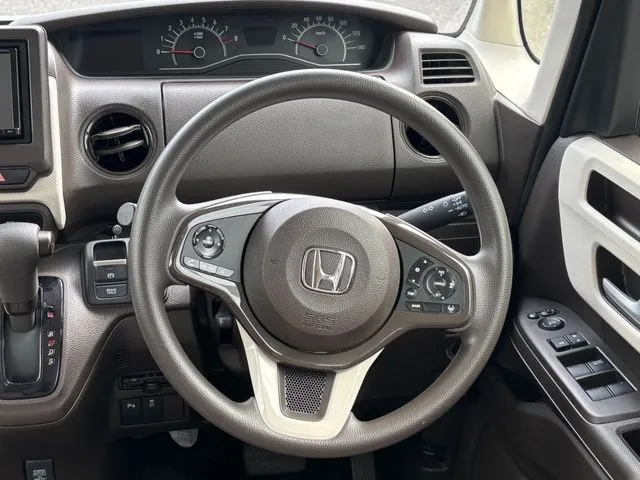 ホンダ　Ｎ　ＢＯＸ