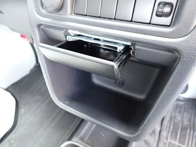 NT100クリッパー(ニッサン)の車両写真