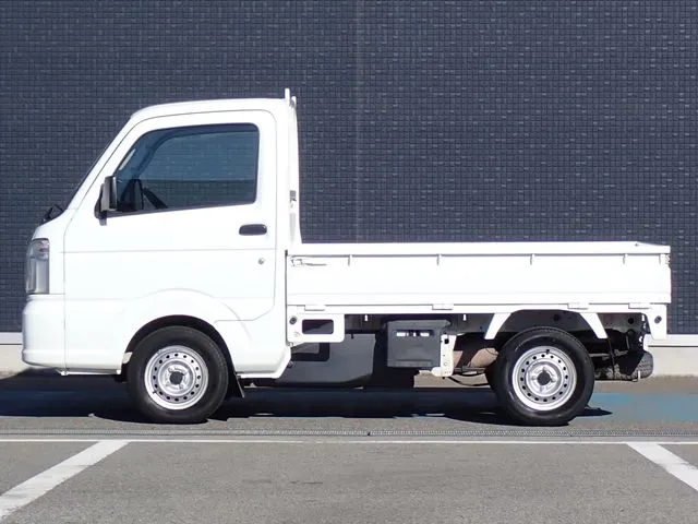 NT100クリッパー(ニッサン)の車両写真