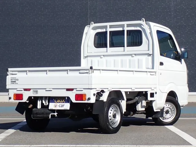 NT100クリッパー(ニッサン)の車両写真