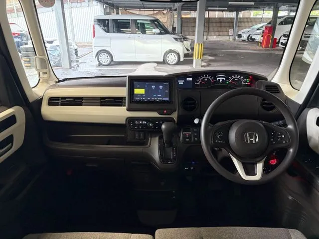ホンダ　Ｎ　ＢＯＸ