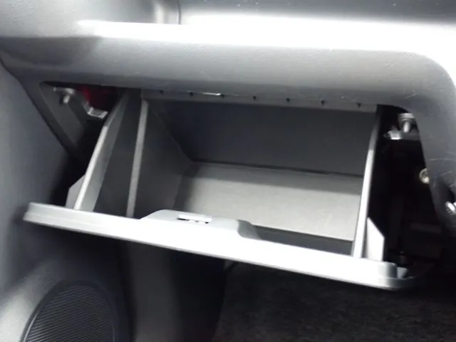ダイハツ　ミラ　イース