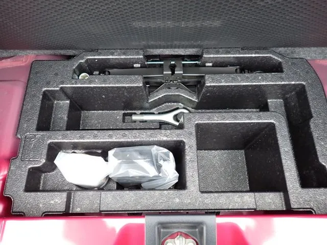 ダイハツ　ミラ　イース