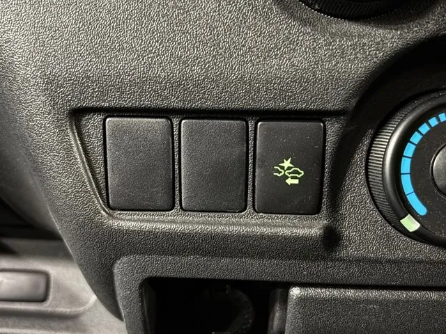 トヨタ　ハイエースバン　２ＷＤ