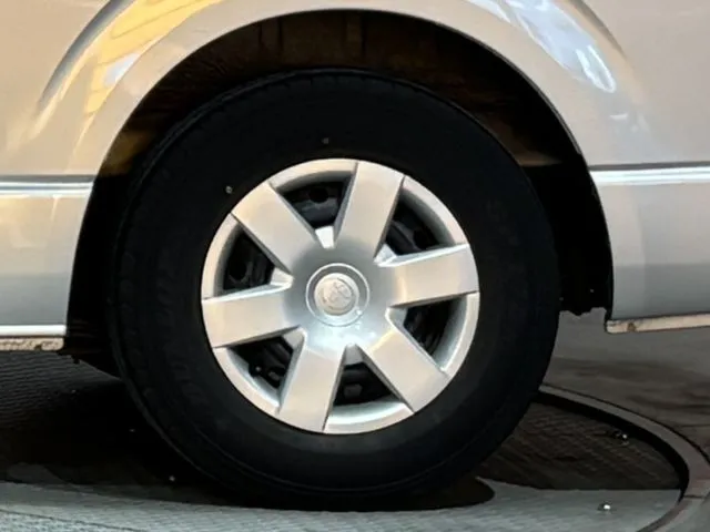 トヨタ　ハイエースバン　２ＷＤ