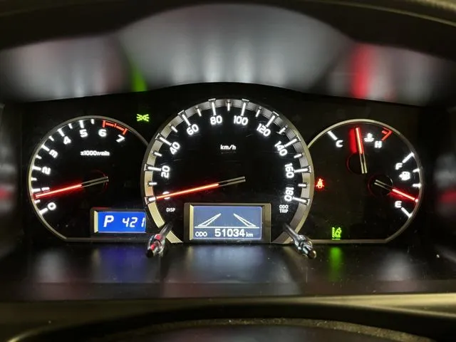 トヨタ　ハイエースバン　２ＷＤ