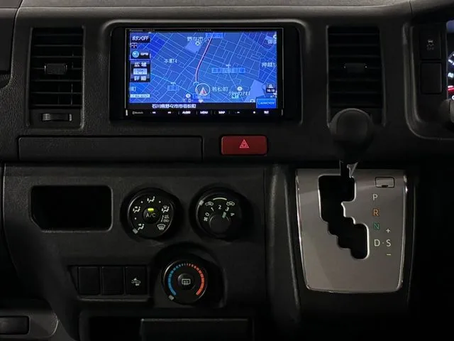 トヨタ　ハイエースバン　２ＷＤ