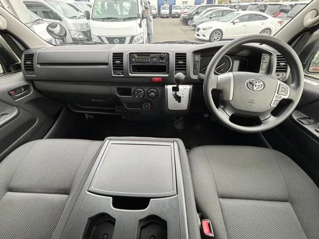 トヨタ　ハイエースバン　１．１５ｔ　２ＷＤ