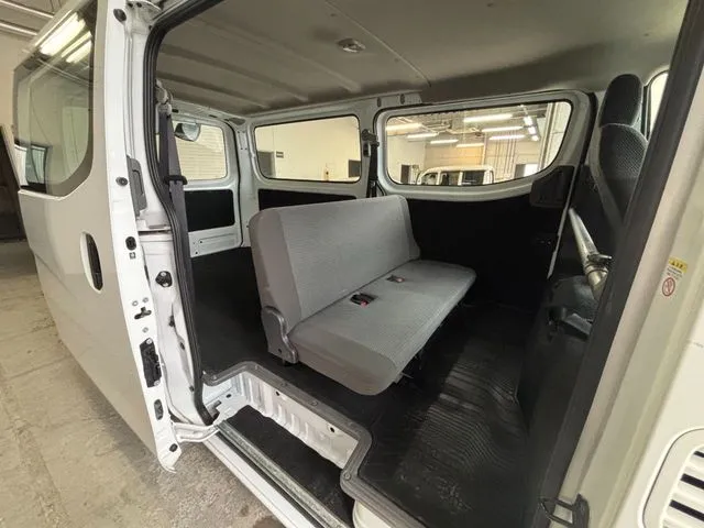 ニッサン　ＮＶ３５０キャラバン　１．２ｔ