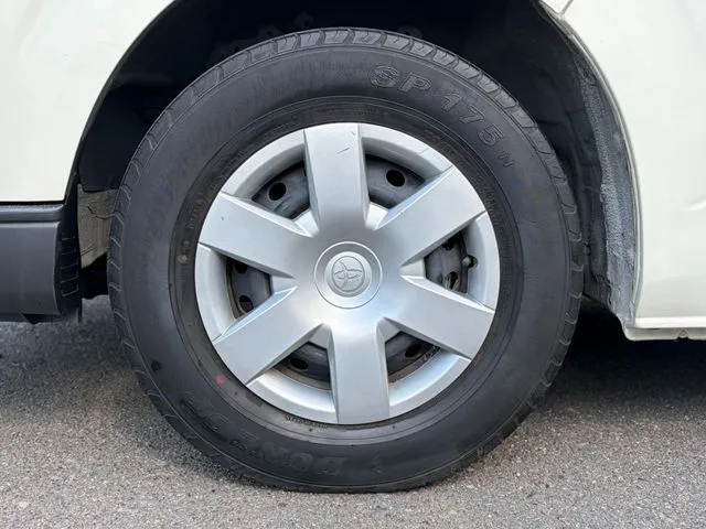 ハイエースバン 1.2t 2WD(トヨタ)の車両写真