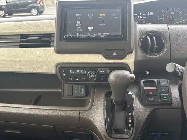 ホンダ　Ｎ　ＢＯＸ