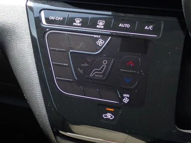 デイズ（ニッサン）の車両写真