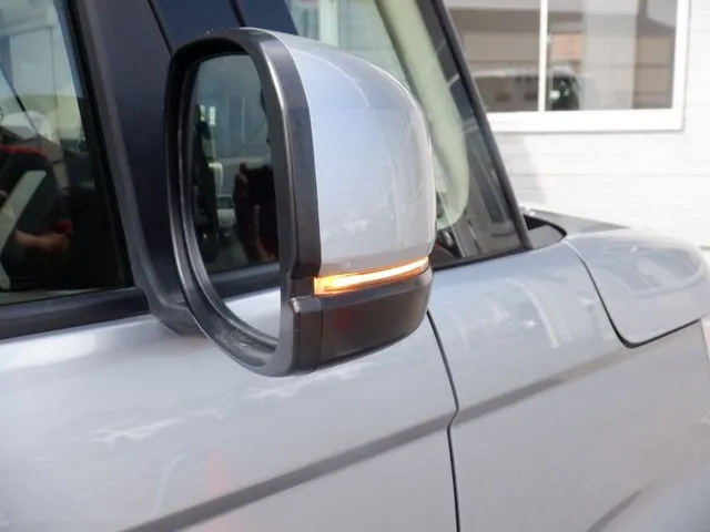 N BOX(ホンダ)の車両写真