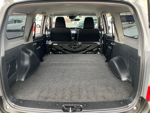 トヨタ　サクシードバン　４ＷＤ