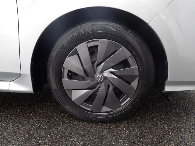 ノート(ニッサン)の車両写真