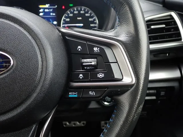 SUBARU XV ハイブリッド(スバル)の車両写真