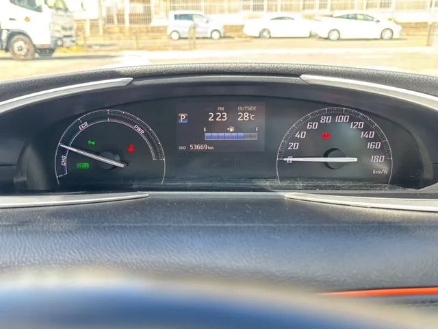 シエンタ ハイブリッド(トヨタ)の車両写真