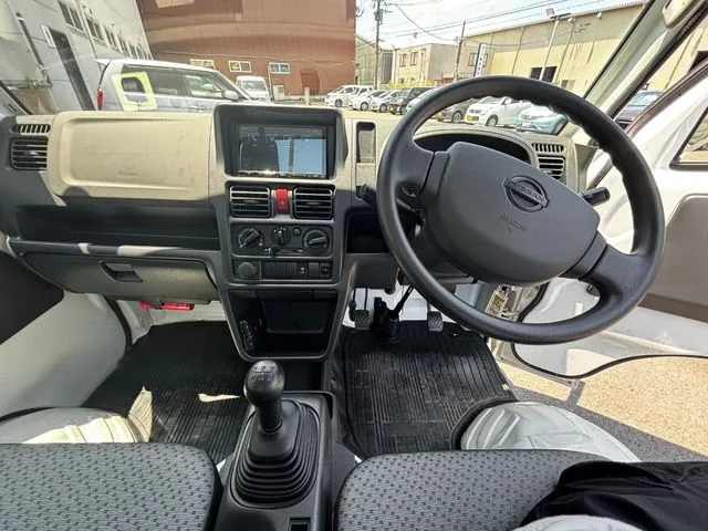 NT100クリッパー(ニッサン)の車両写真