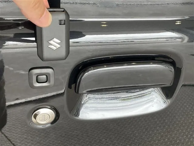 スズキ　ジムニー　４ＷＤ