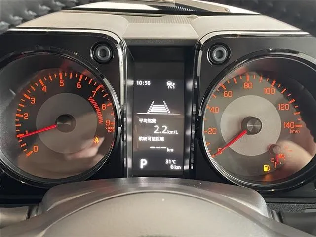 スズキ　ジムニー　４ＷＤ
