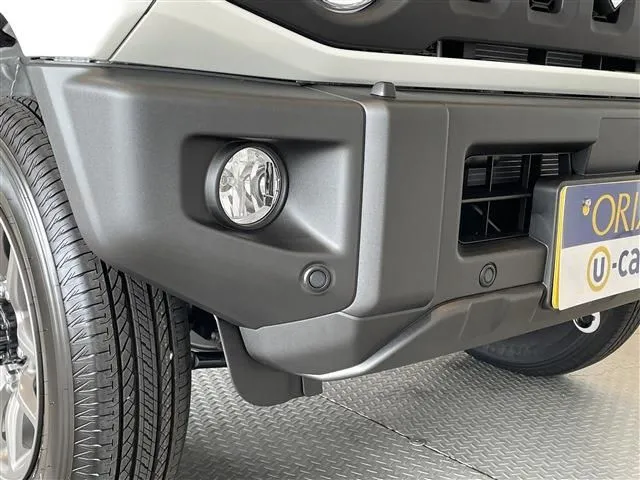 スズキ　ジムニー　４ＷＤ
