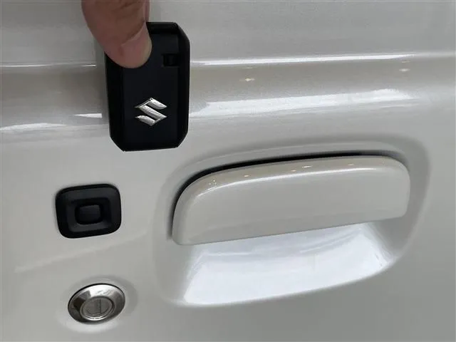 スズキ　ジムニー　４ＷＤ