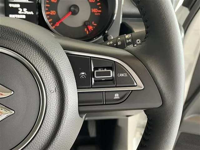 スズキ　ジムニー　４ＷＤ