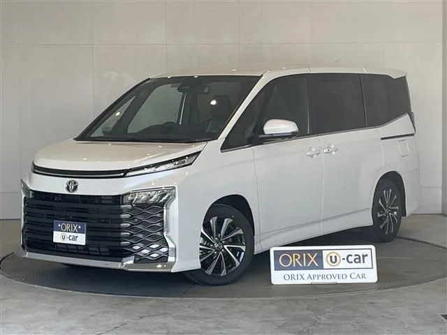 トヨタ　ヴォクシー　ハイブリッド