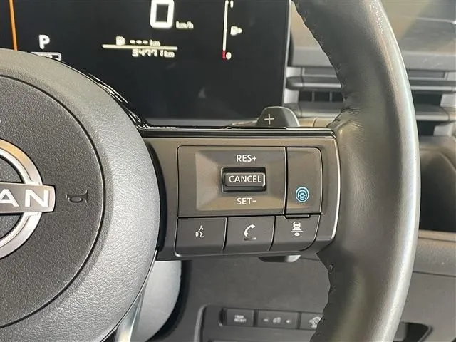 セレナ(ニッサン)の車両写真
