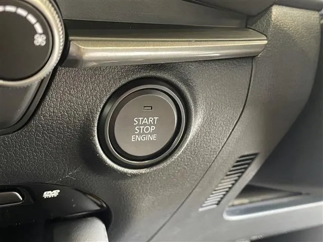 MAZDA3 ファストバック(マツダ)の車両写真