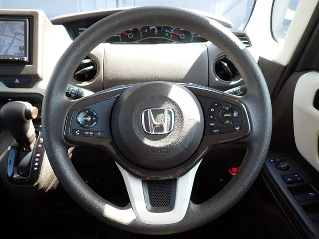Ｎ　ＢＯＸ（ホンダ）の車両写真