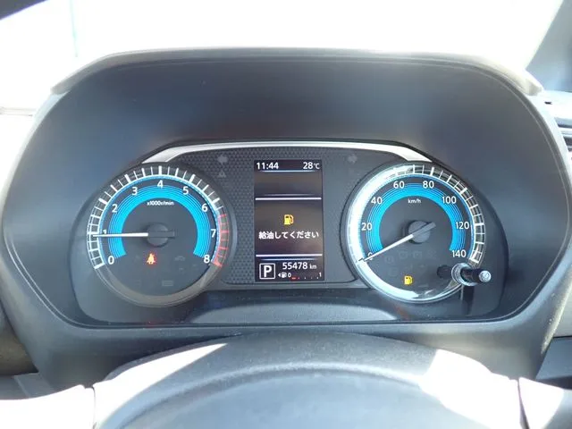 ルークス(ニッサン)の車両写真