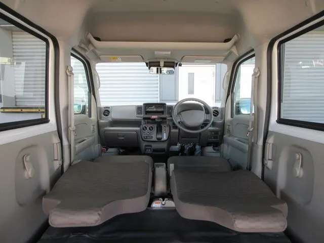 エブリイバン 4WD(スズキ)の車両写真