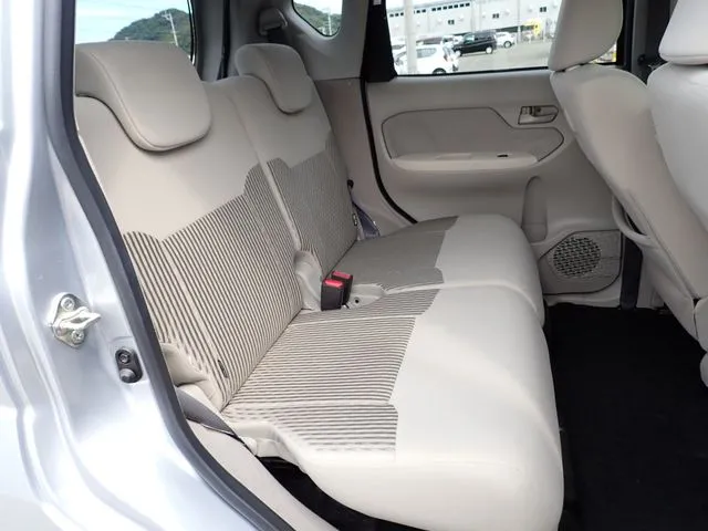 ムーヴ(ダイハツ)の車両写真
