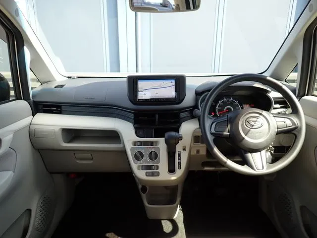 ムーヴ(ダイハツ)の車両写真