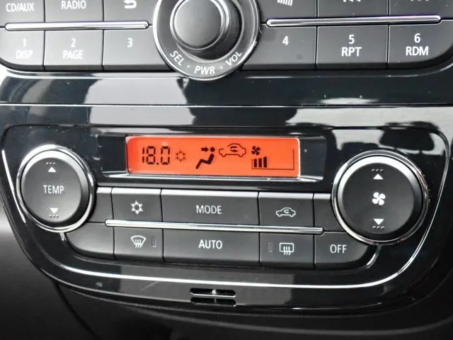 ミラージュHB(ミツビシ)の車両写真