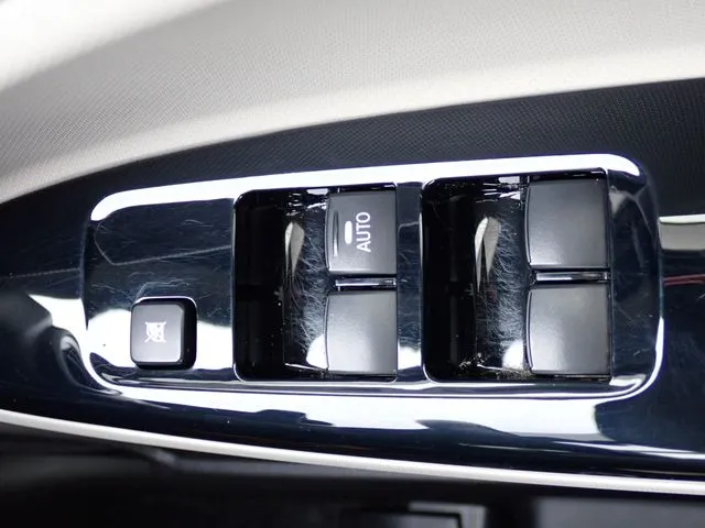 ミラージュHB(ミツビシ)の車両写真